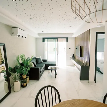 2br Amalfi Blue In - Pool & 10min Walk To Mackenzie Beach! Апартаменты *