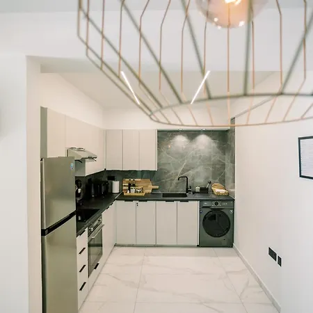Апартаменты 2br Amalfi Blue In - Pool & 10min Walk To Mackenzie Beach! *