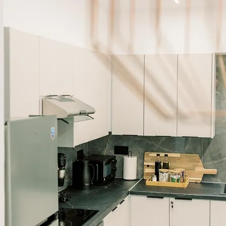 2br Amalfi Blue In - Pool & 10min Walk To Mackenzie Beach! 아파트