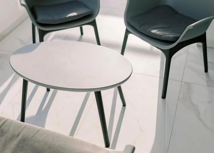 Apartament 2br Amalfi Blue In - Pool & 10min Walk To Mackenzie Beach!