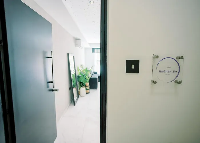 Apartament 2br Amalfi Blue In - Pool & 10min Walk To Mackenzie Beach! Larnaca